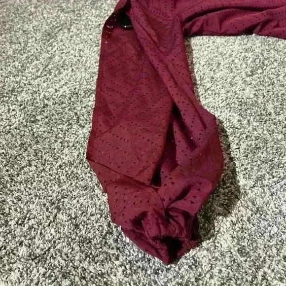 Candies Womens Mini Dress Red Triangle Eyelet Long Sleeve V-Neck Pullover Size M - Picture 6 of 9